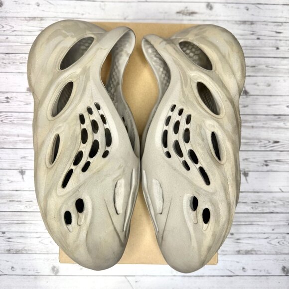 Adidas Yeezy foam runner ‘Stone Sage’ | Size 13M - Picture 3 of 8